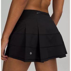 Lululemon Pace Rival Mid-Rise Skirt
Long- 8